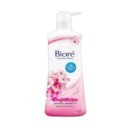 Biore_ShowerCream_Moist_550ml_Pump